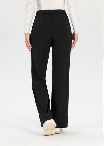 STEHMANN Regular Pleated Pants in Black