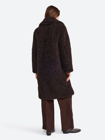 Rich & Royal Winter coat in Brown