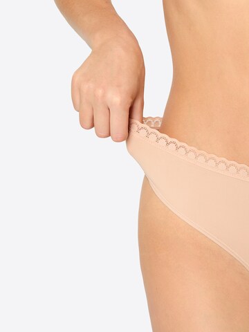 Nur Die Slip ' Daily Micro String ' in Beige
