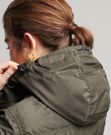 Superdry Performance Jacket 'Mountain' in Green
