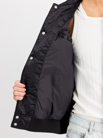 Veste mi-saison ALPHA INDUSTRIES en noir