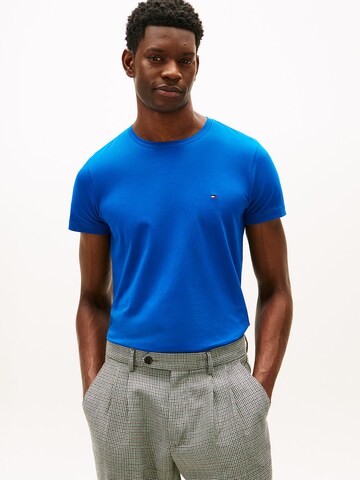 Coupe slim T-Shirt TOMMY HILFIGER en bleu : devant