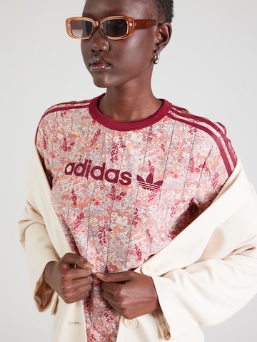 ADIDAS ORIGINALS Μπλουζάκι 'Adidas Originals x Liberty London' σε κόκκινο