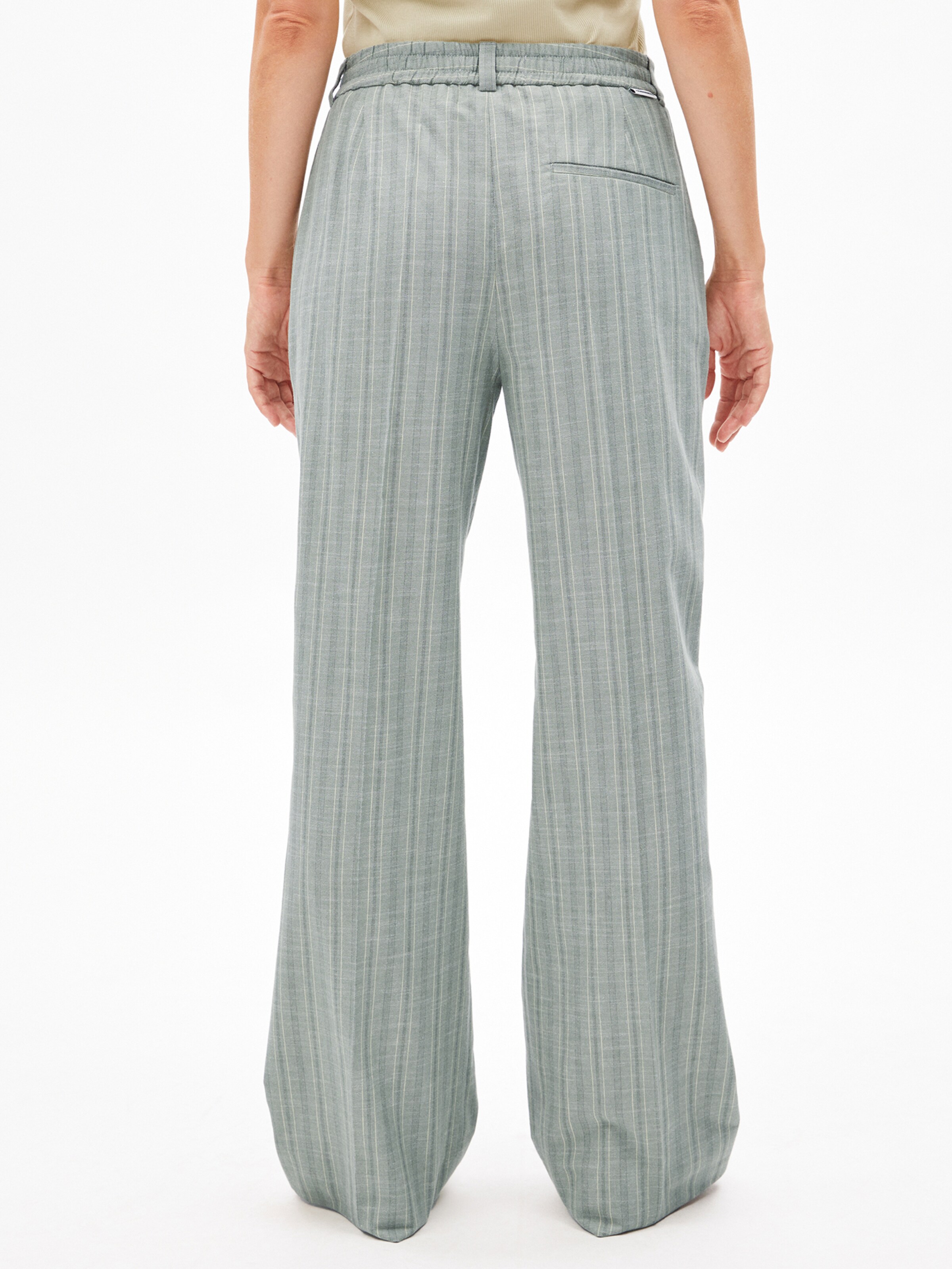 ARMEDANGELS Regular Hose NUMAALI STRIPE in Grün: Vorderseite