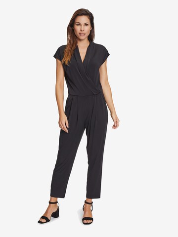 Betty Barclay Jumpsuit in Zwart: voorkant