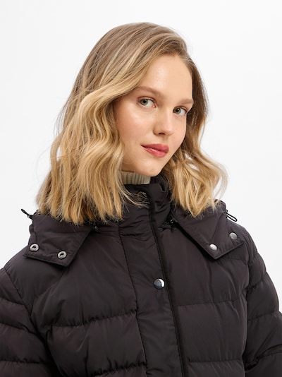 Marie Lund Veste d’hiver en noir, Vue avec produit