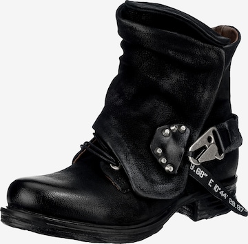 A.S.98 Boot i svart: framsida