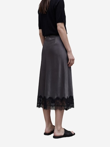 My fashion - Saia em cinzento