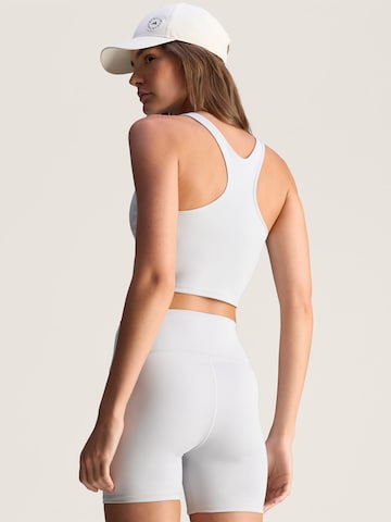 Top sportivo di ADIDAS BY STELLA MCCARTNEY in bianco