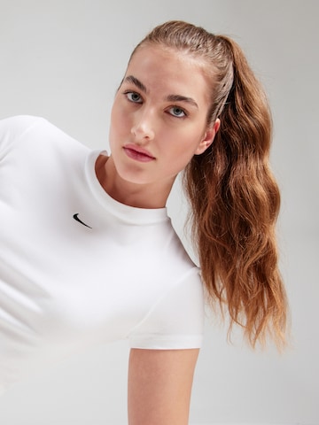 Nike Sportswear Футболка 'Chill' в Белый