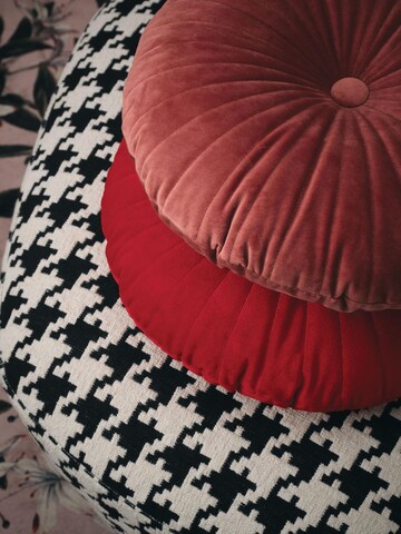 ESSENZA Pillow in Red