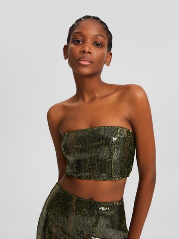 Top di Bershka in verde