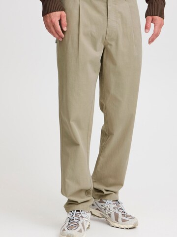 !Solid Tapered Bandplooibroek 'Moose Liam' in Beige: voorkant