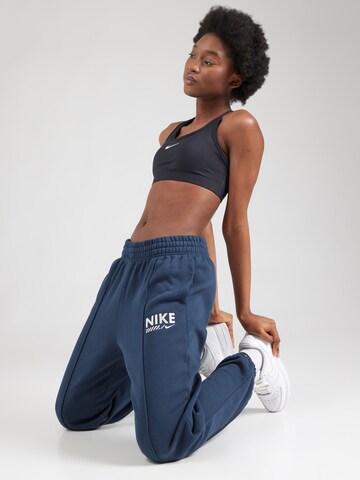 Nike Sportswear Tapered Hose in Blau