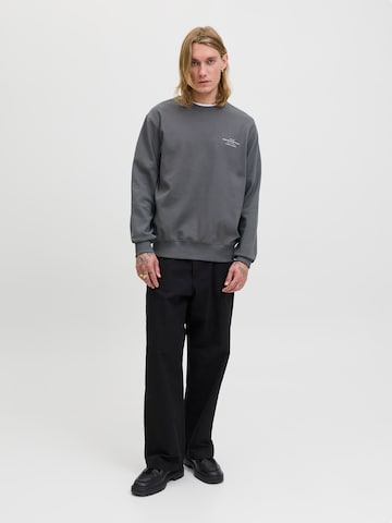 Sweat-shirt 'JPRCCCHAD' JACK & JONES en gris