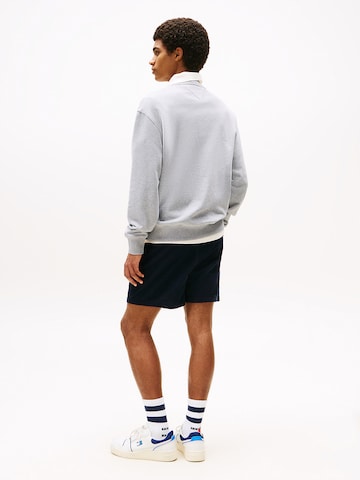 Tommy Jeans Sweatshirt in Grey