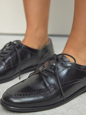 Chaussure à lacets 'Forever Comfort' Next en noir