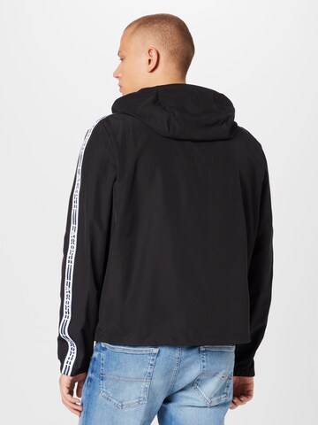 LACOSTE Jacke in Schwarz