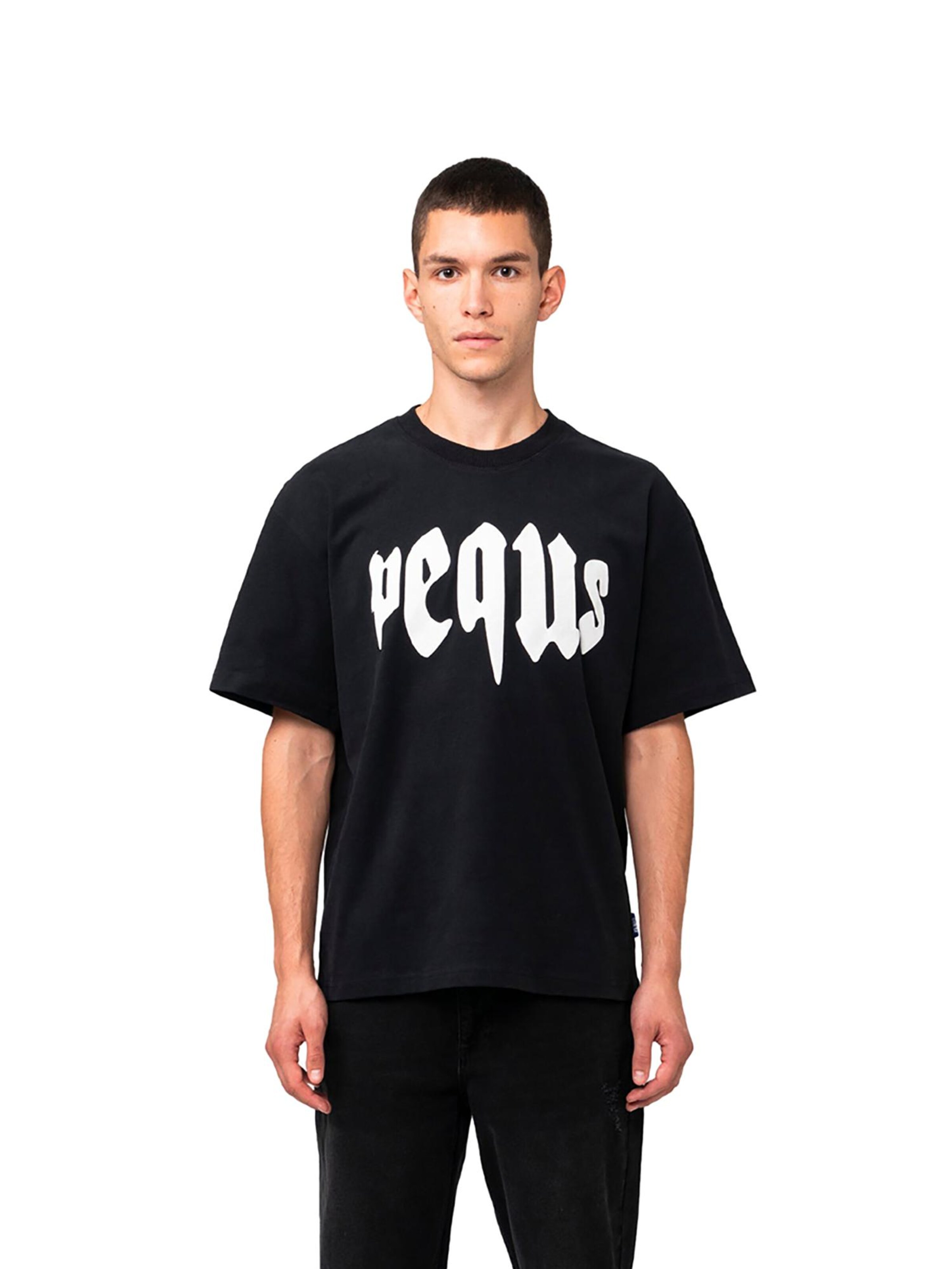 Pequs Тениска 'Mythic' в черно