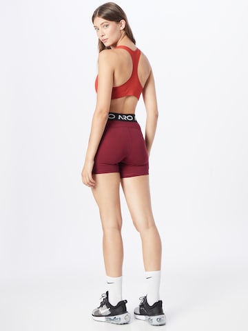 NIKE Skinny Sportshorts 'Pro 365' in Lila