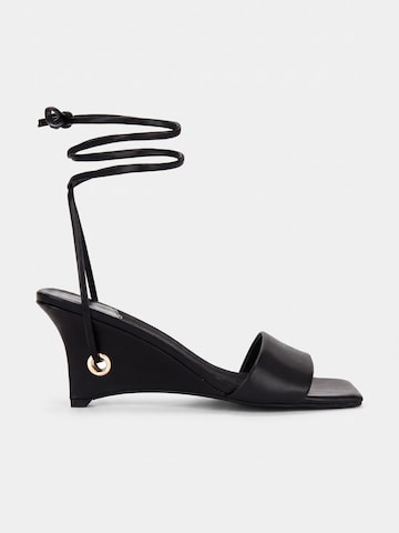Jeffrey Campbell Sandaler med rem 'Ready' i sort: forside