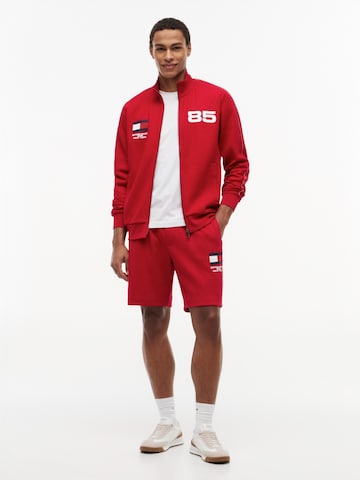 TOMMY HILFIGER Суичъри с качулка 'COUNTRIES' в червено