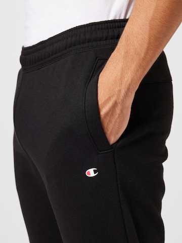 Champion Authentic Athletic Apparel Tapered Sporthose in Schwarz