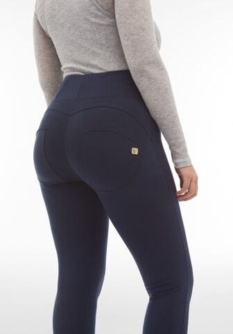 Freddy Skinny Leggings in Blue