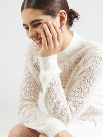 GUESS Sweater 'Kensley' in White