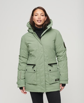 Superdry Between-Seasons Parka 'City' in Green: front