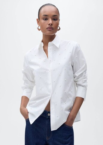 MANGO Blouse in White: front