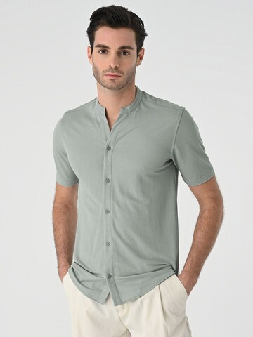 Antioch Regular fit Button Up Shirt in Green