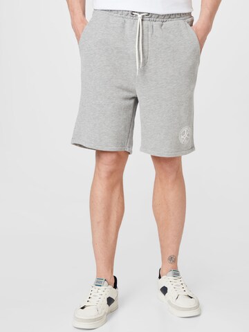 QS Normální Kalhoty – šedá: přední strana
