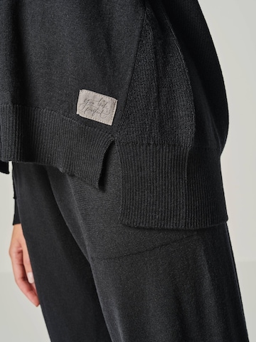 YOU LOOK PERFECT Pullover 'BELLA' in Schwarz