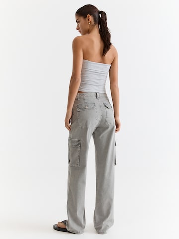 Pull&Bear Loose fit Cargo trousers in Grey