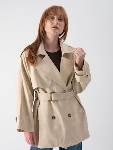 Cappotto di mezza stagione 'British Trench' di MND in beige: frontale