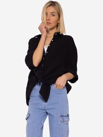 SASSYCLASSY Blouse in Black