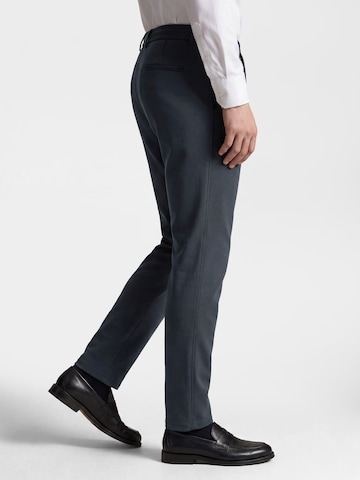 Thomas Goodwin Slim fit Pants in Blue