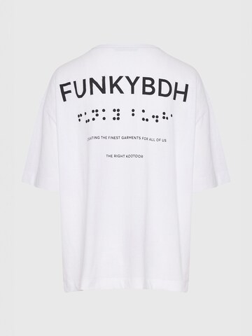 Funky Buddha T-Shirt in Weiß