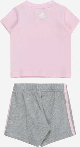 ADIDAS SPORTSWEAR Trainingsanzug in Pink