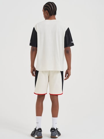 AND1 Regular Shorts in Beige