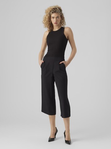 VERO MODA Wide leg Pleat-Front Pants 'COOKIE' in Black