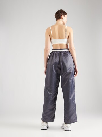 TOPSHOP Loose fit Pleat-Front Pants in Grey