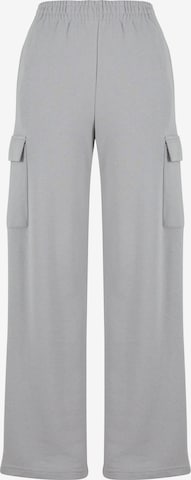 Pantaloni cargo di Urban Classics in grigio: frontale