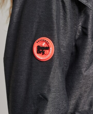 Superdry Funktionsjacke 'Pop Arctic' in Grau