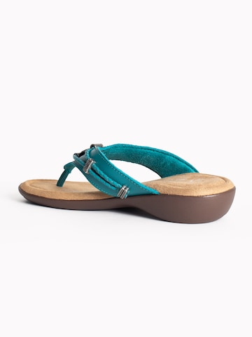 Minnetonka T-bar sandals 'Silverthorne360' in Blue