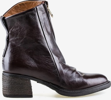 A.S.98 Stiefelette 'Levant' in Braun: Vorderseite