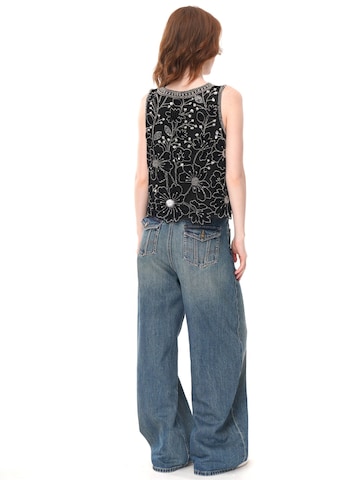 Top 'Floral Applique Beaded Sleeveless Top, Rhinestone‑Trimmed Sheer Crew Neck Vest' di yoligex in nero