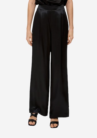 s.Oliver BLACK LABEL Wide Leg Plissert bukse i svart: forside