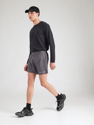 Regular Pantalon Abercrombie & Fitch en gris